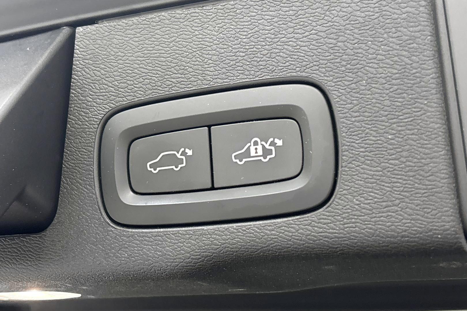 Volvo XC60 2022