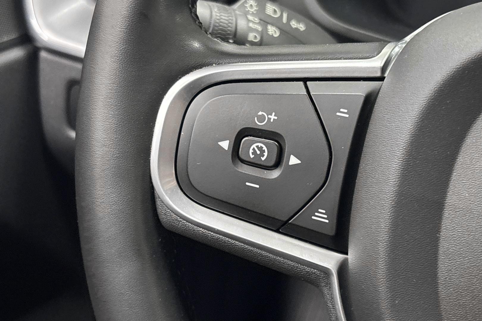 Volvo XC60 2022