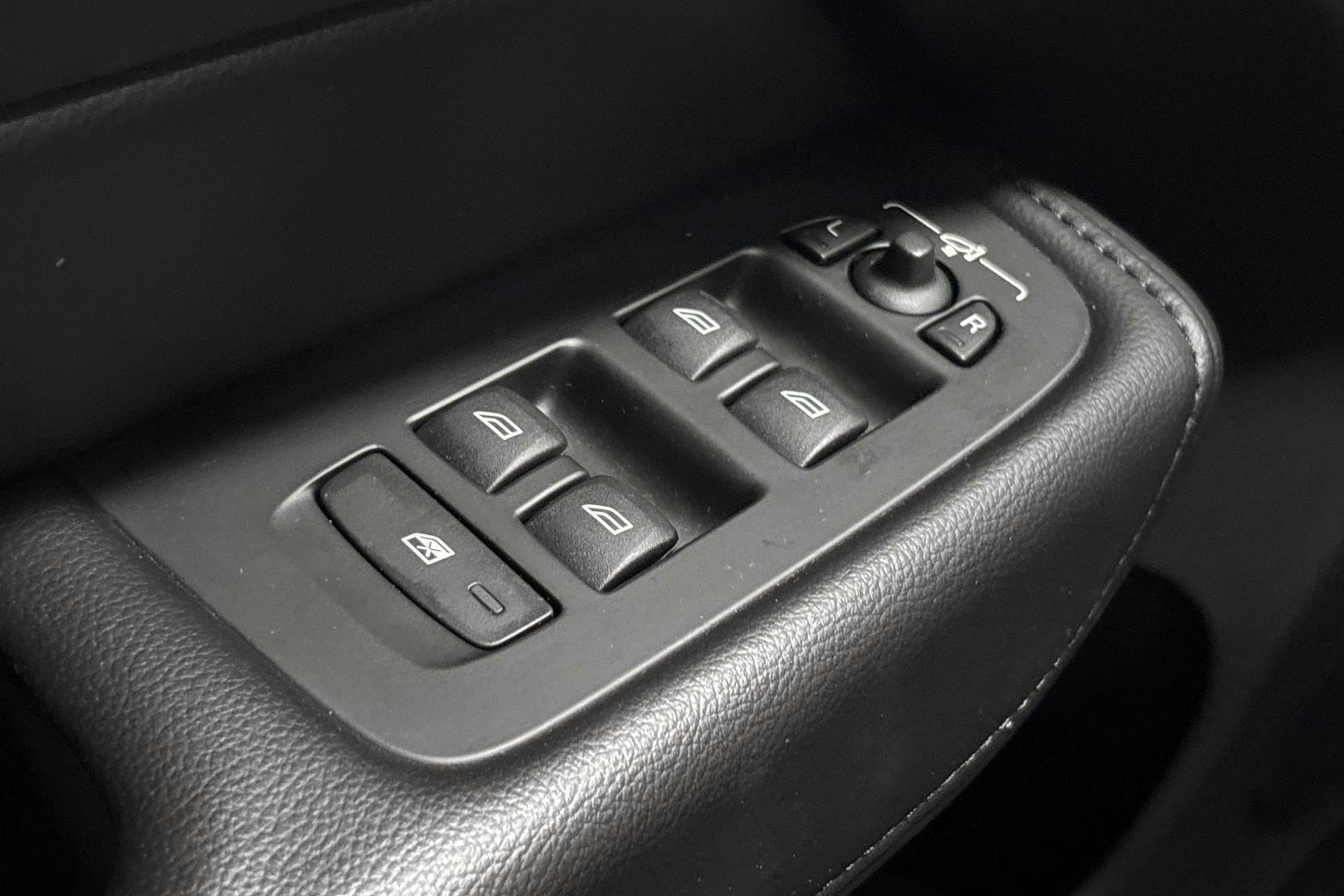Volvo XC60 2022