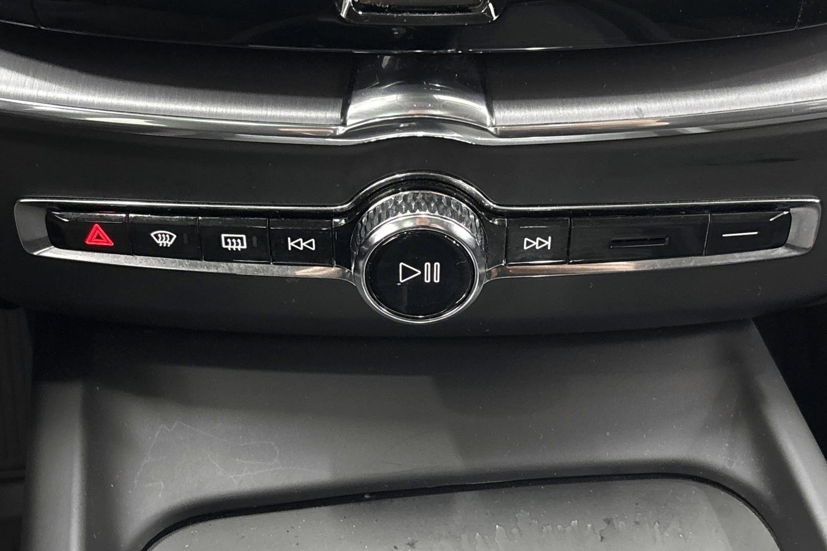Volvo XC60 2022