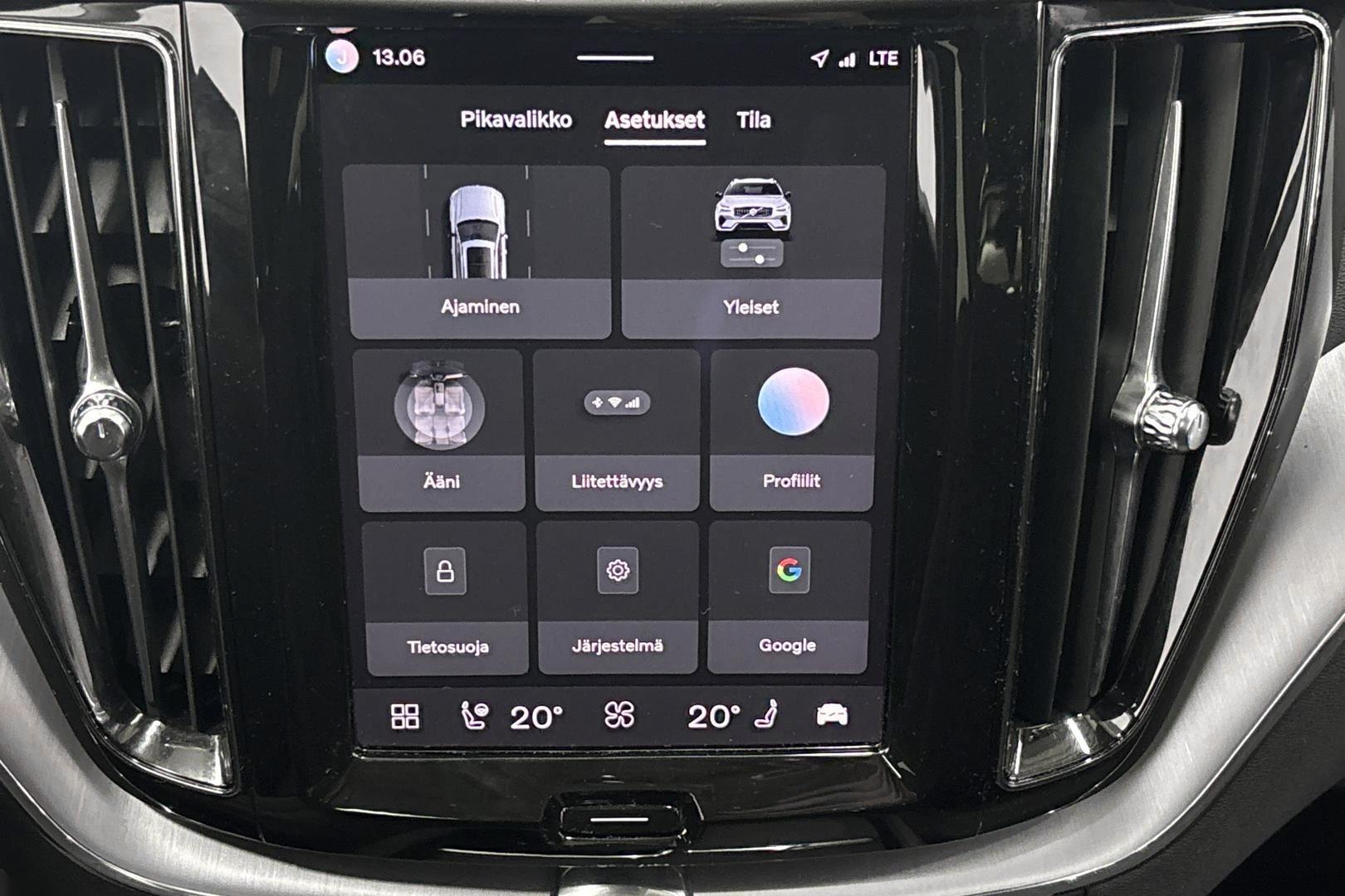 Volvo XC60 2022