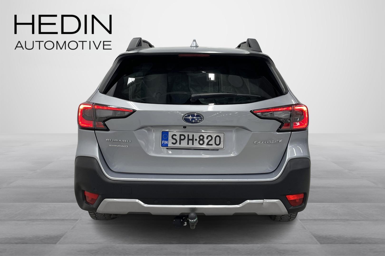 SUBARU OUTBACK 2023