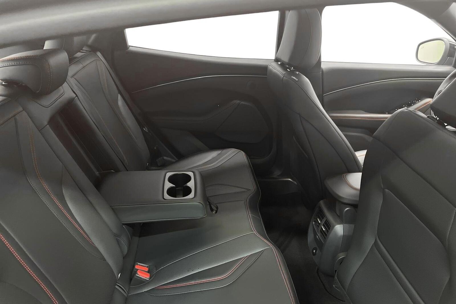 Ford Mustang Mach-E 2026