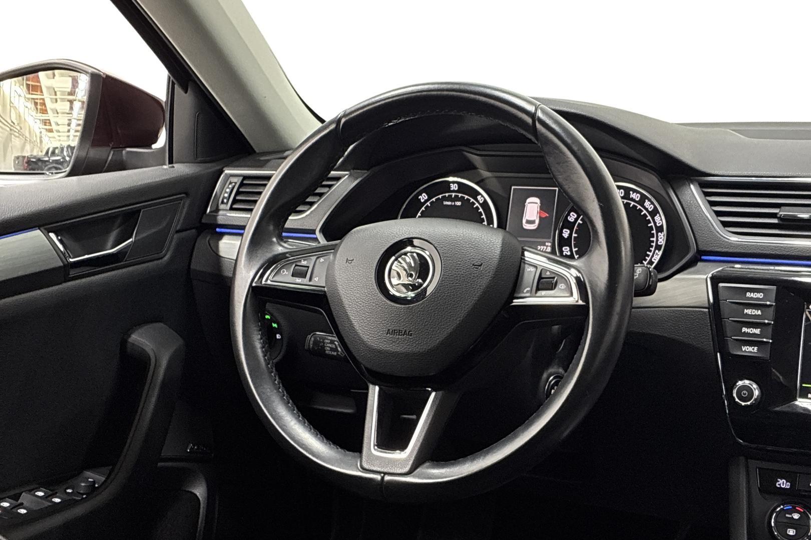 SKODA SUPERB 15