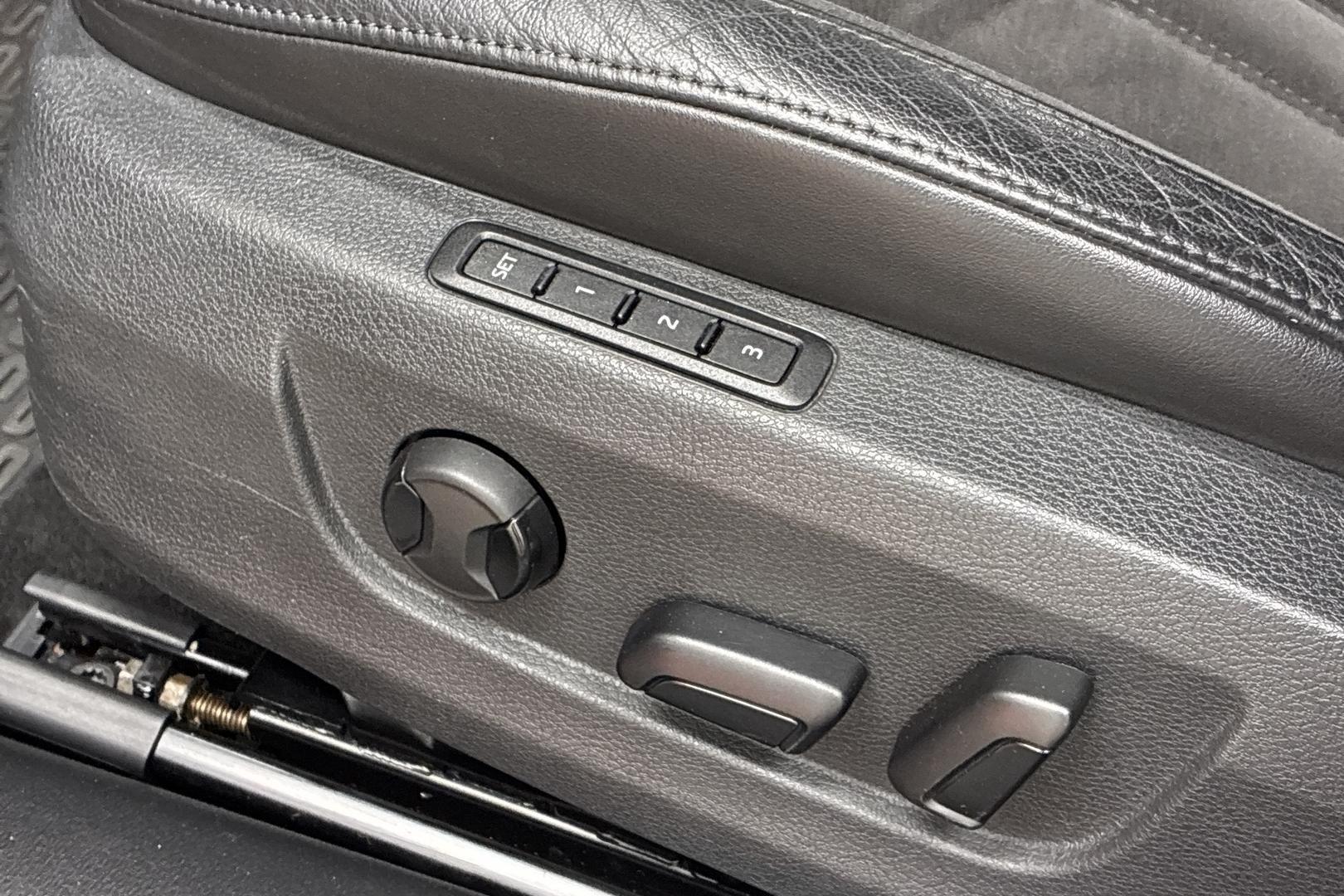 SKODA SUPERB 23