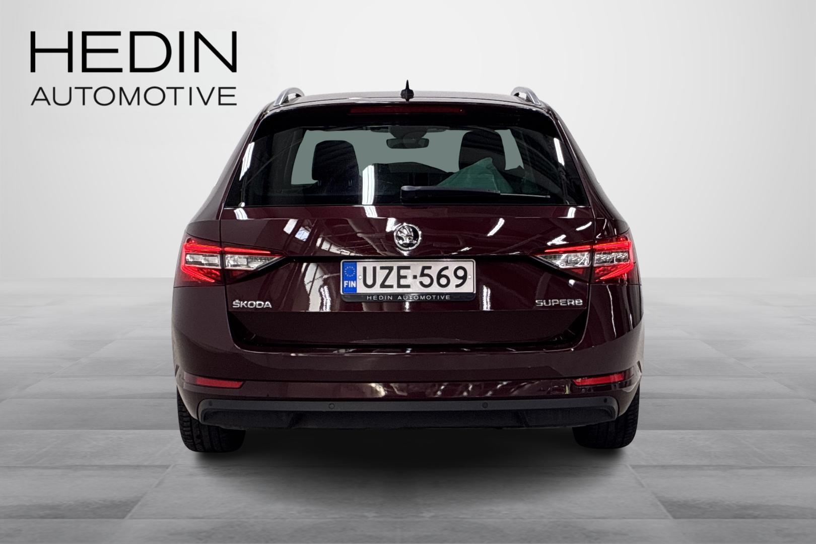 SKODA SUPERB 4