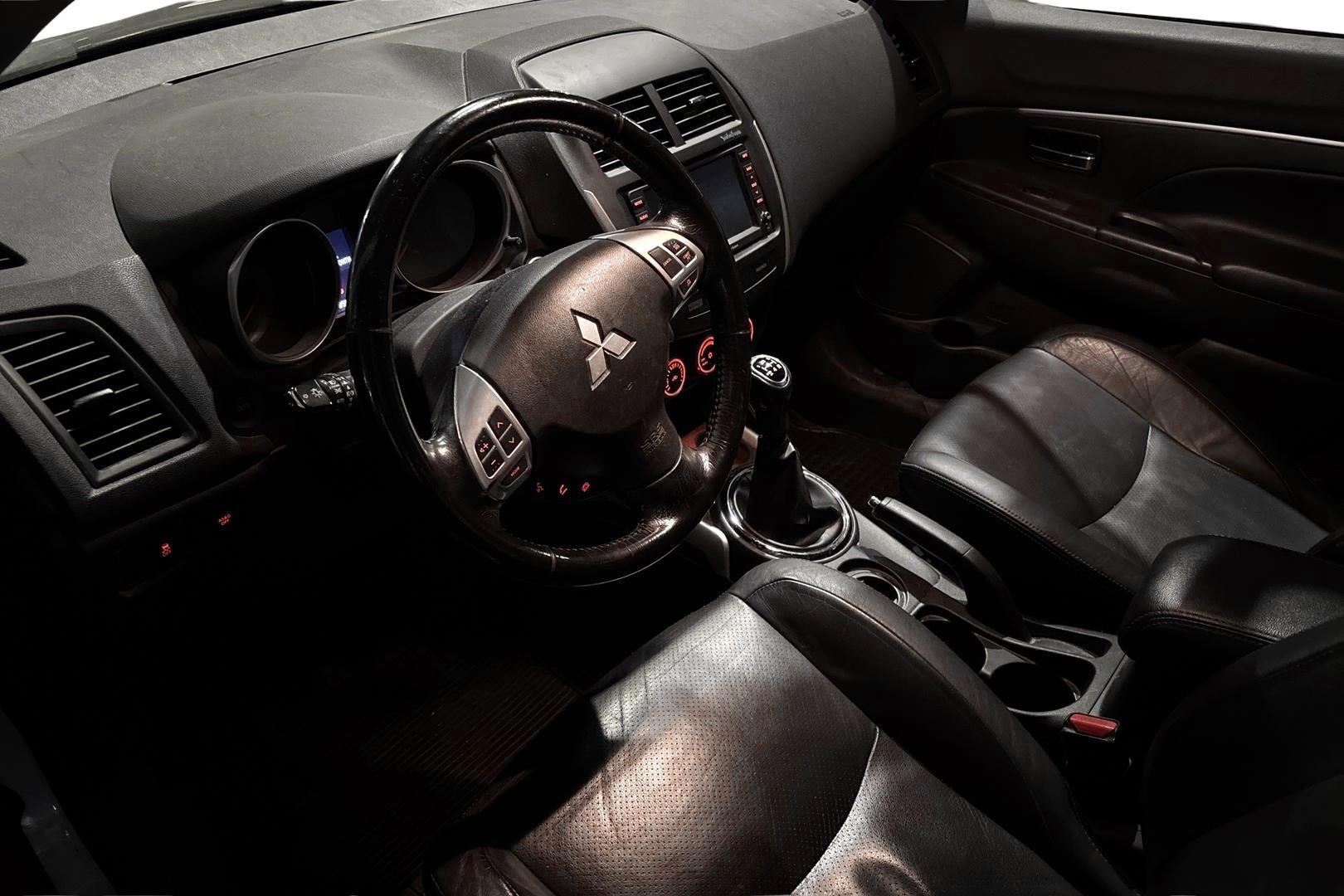 Mitsubishi ASX 2011