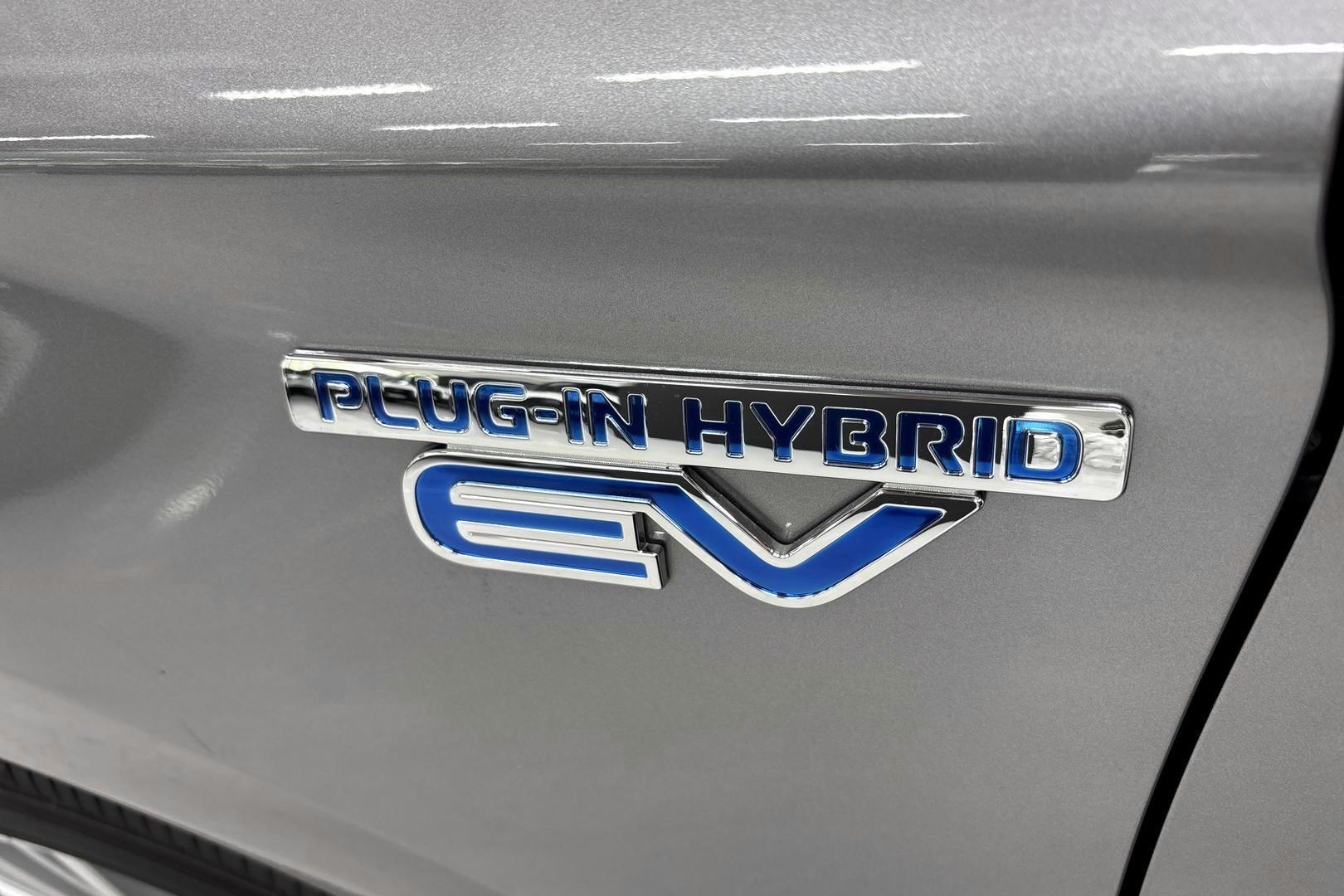 Mitsubishi Outlander PHEV 2020
