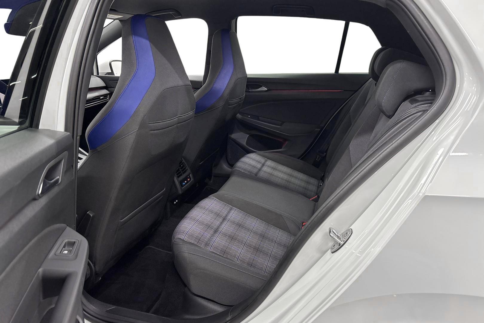 Volkswagen Golf 2021