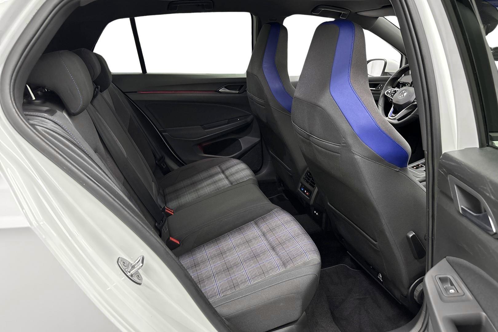 Volkswagen Golf 2021