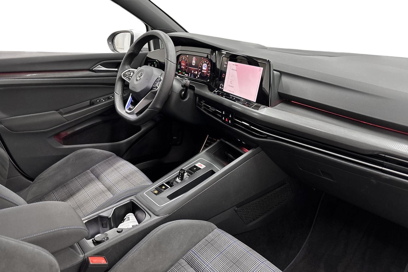 Volkswagen Golf 2021