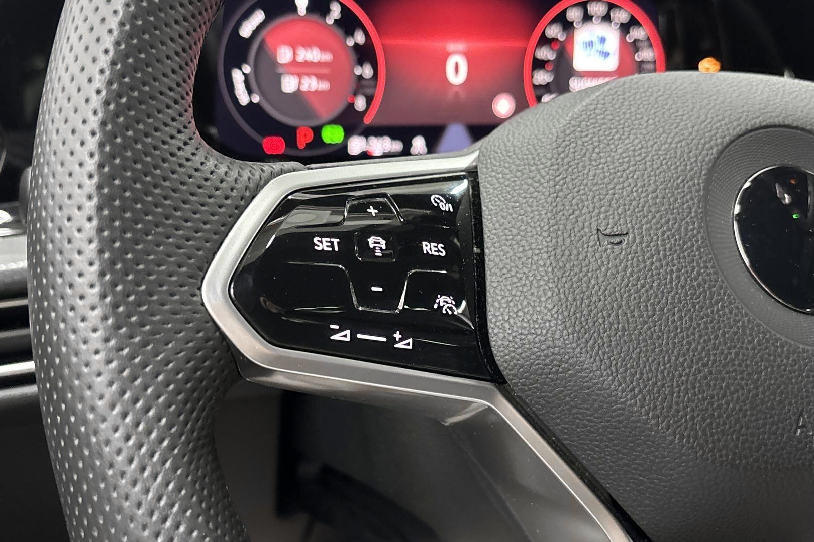 Volkswagen Golf 2021