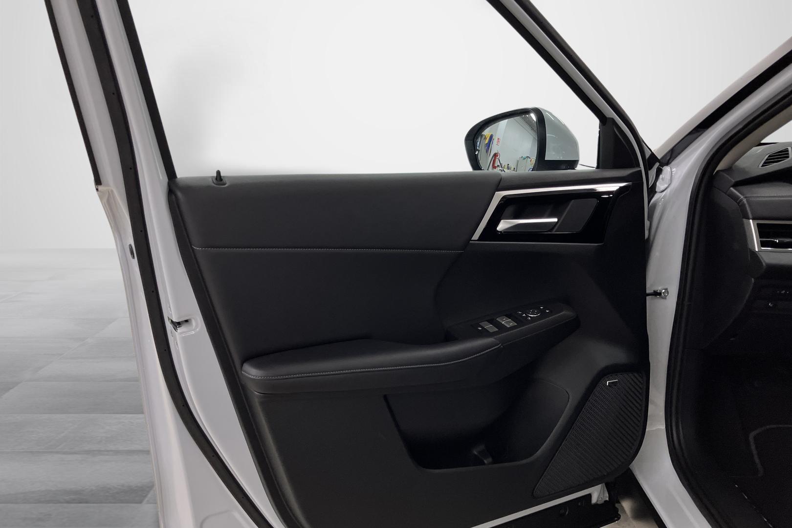 Mitsubishi Outlander 2025