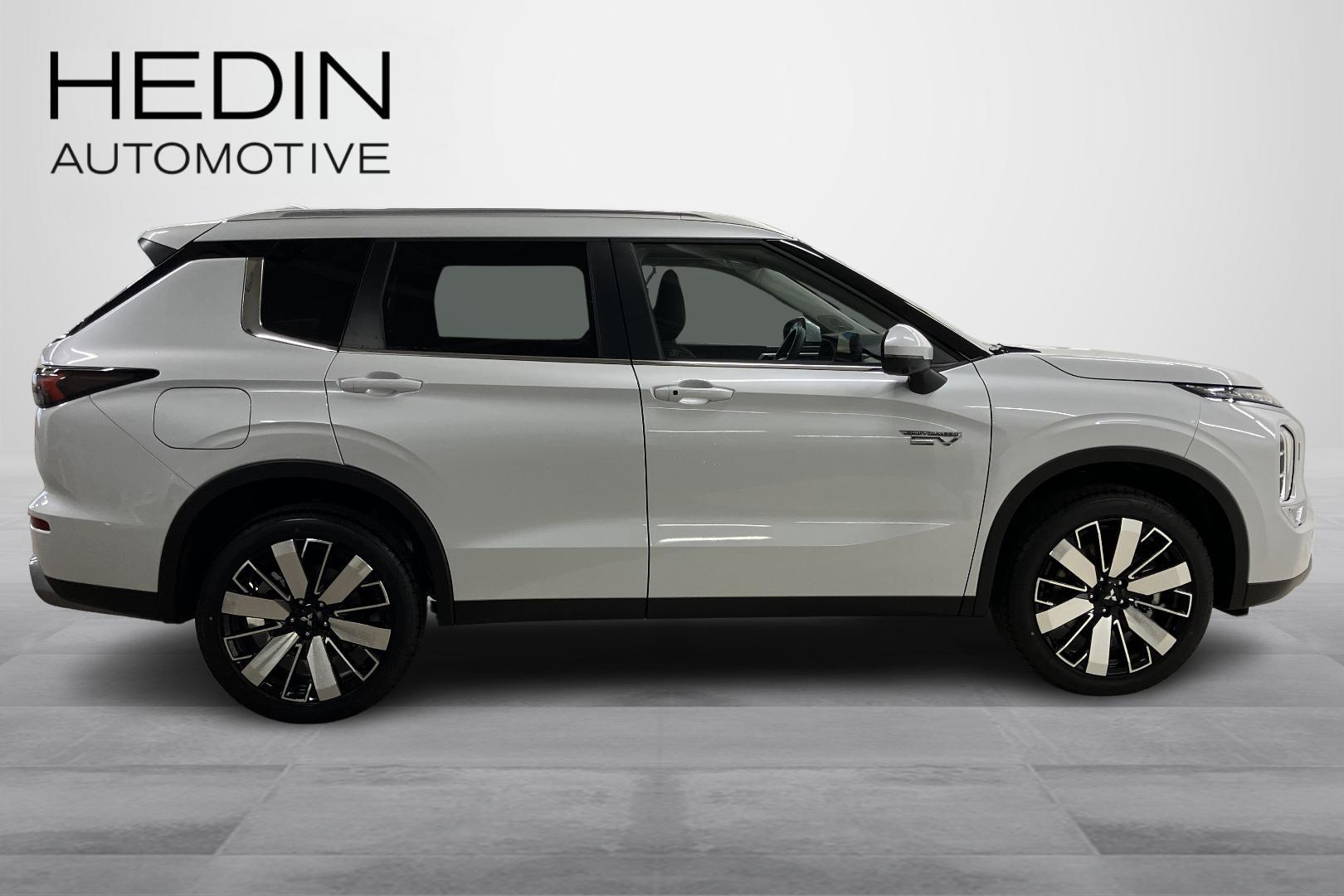 Mitsubishi Outlander 2025