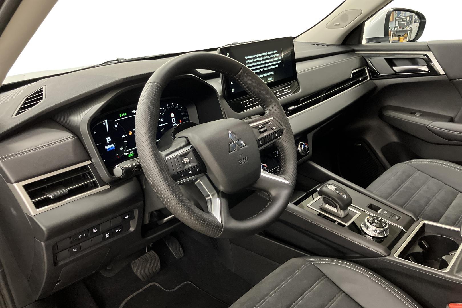 Mitsubishi Outlander 2025