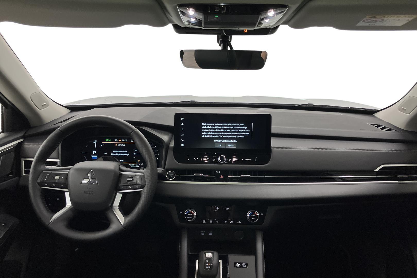 Mitsubishi Outlander 2025