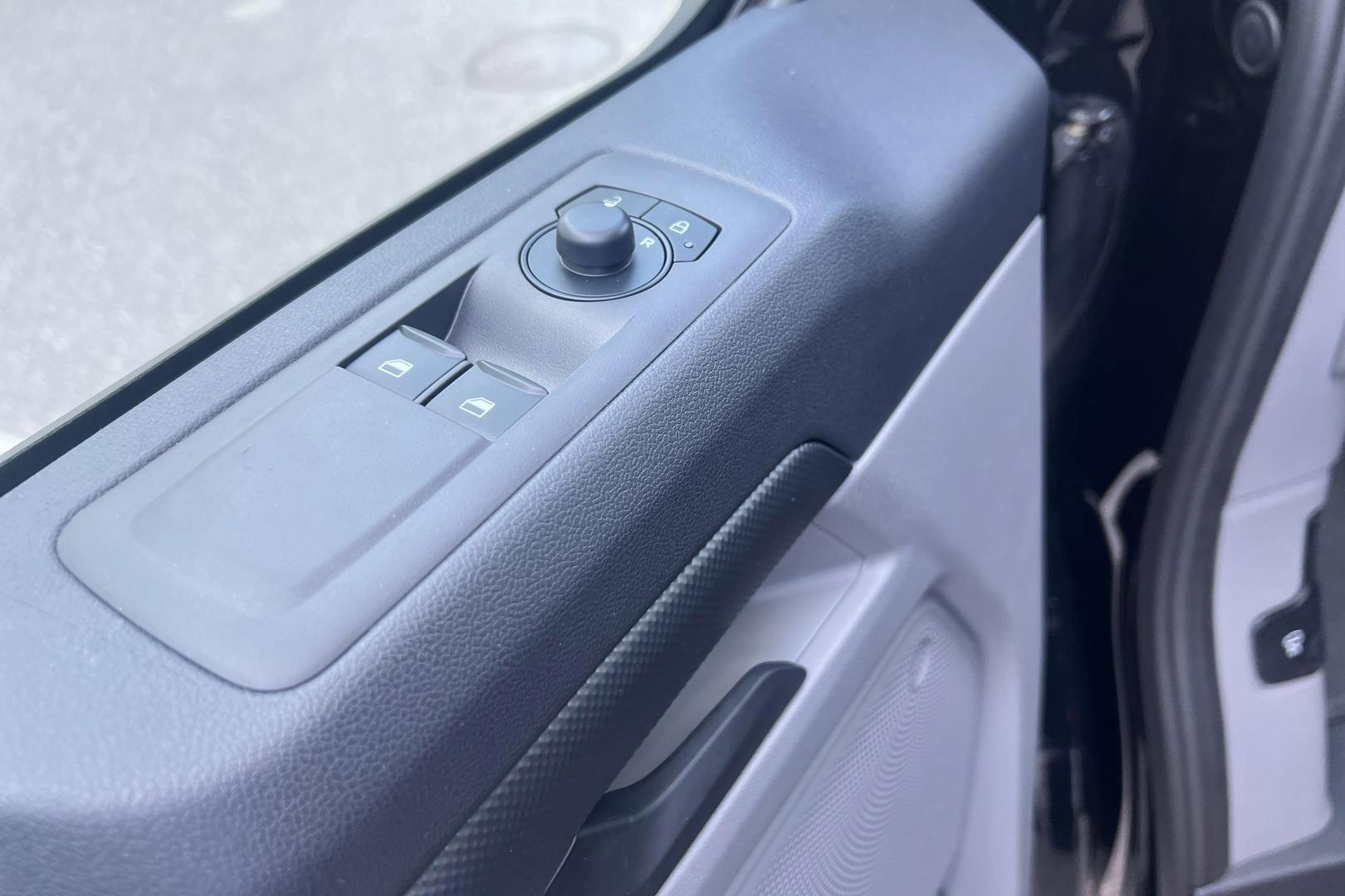Ford Transit Custom 14