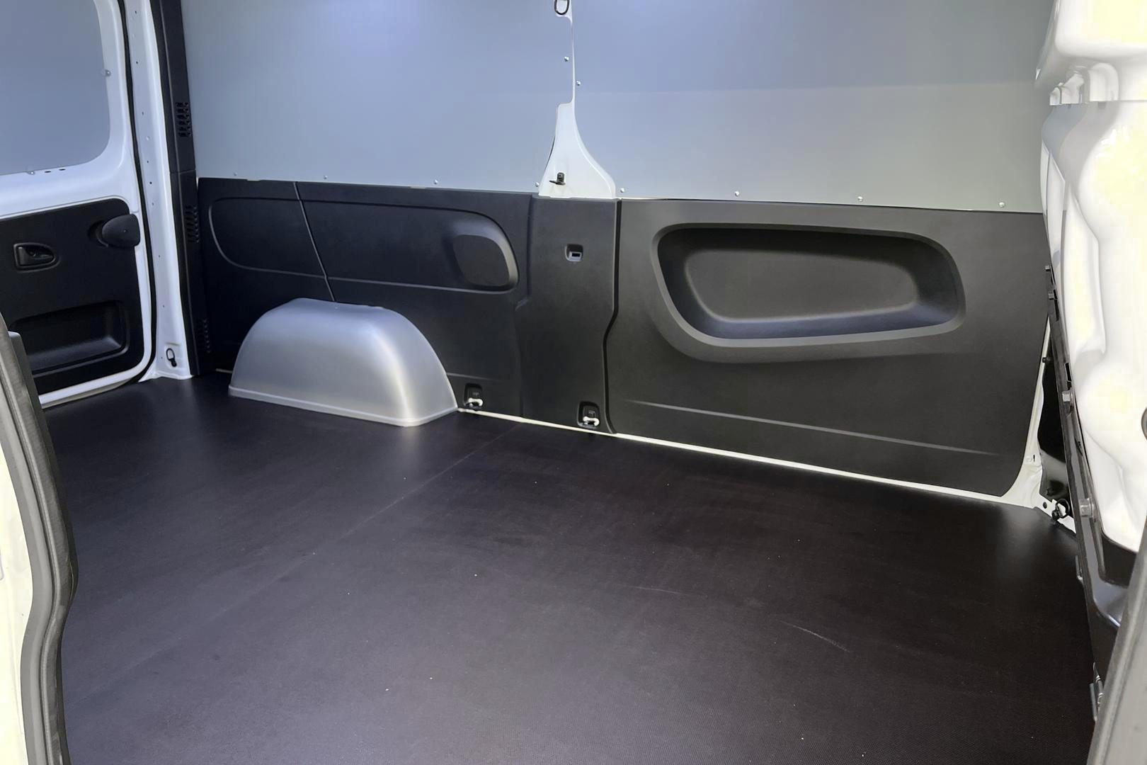 Nissan Primastar 2025