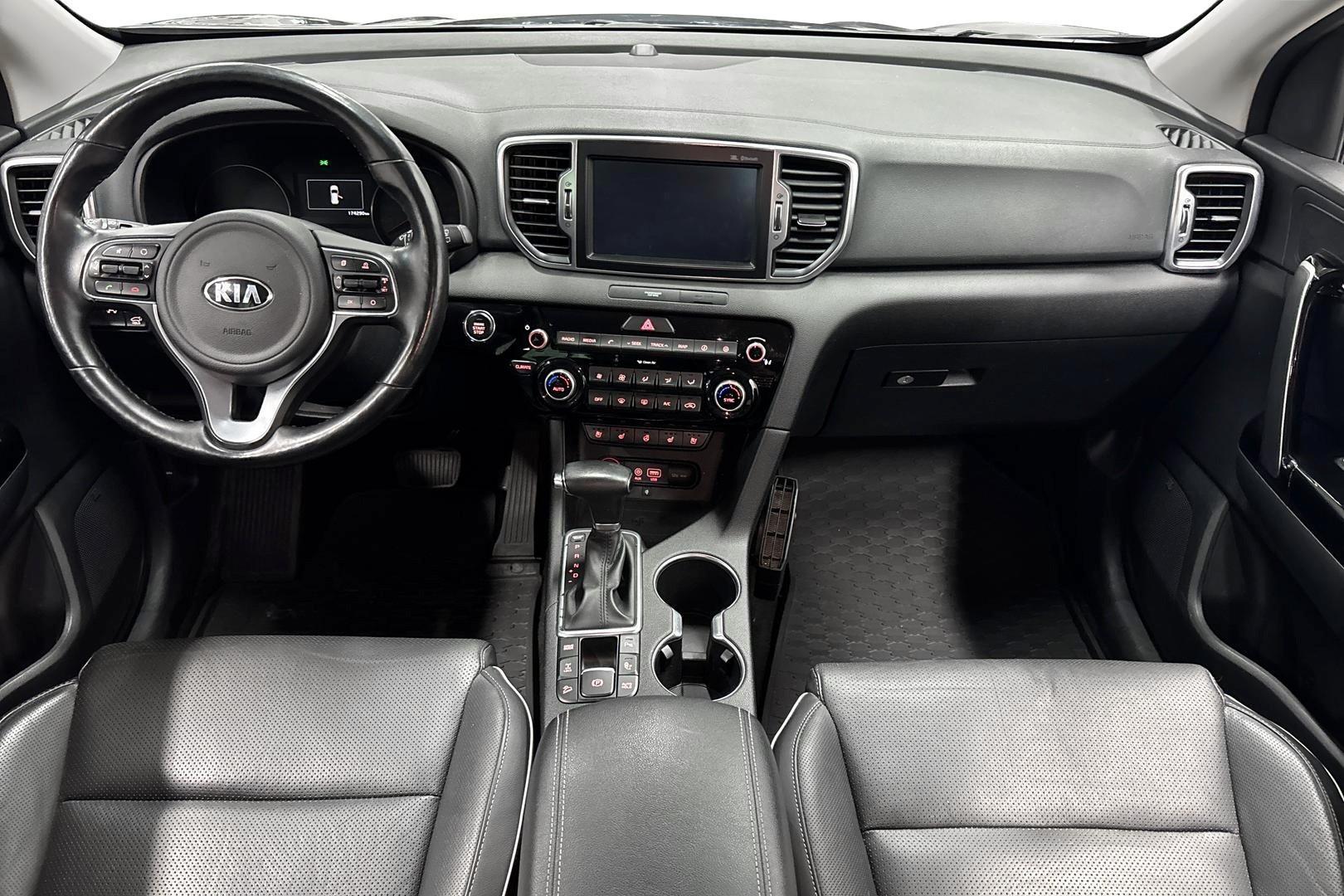 KIA SPORTAGE 10