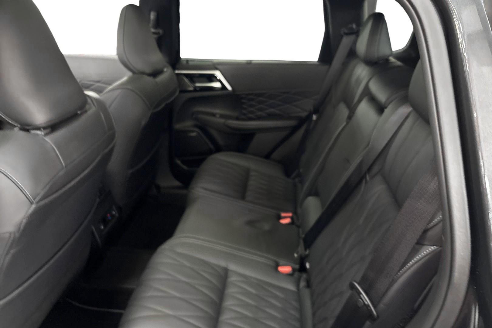 Mitsubishi Outlander 2026