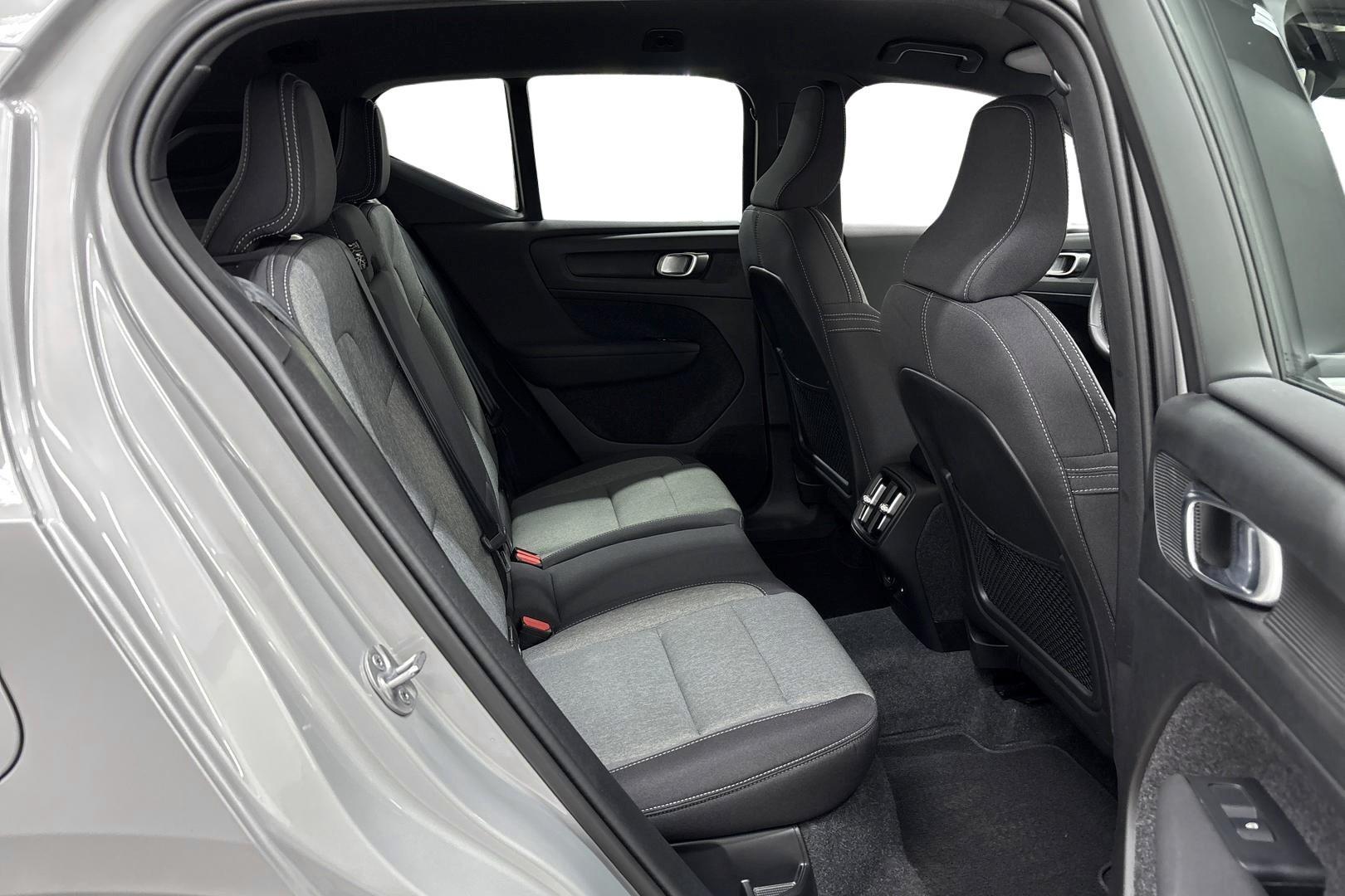 Volvo XC40 2024