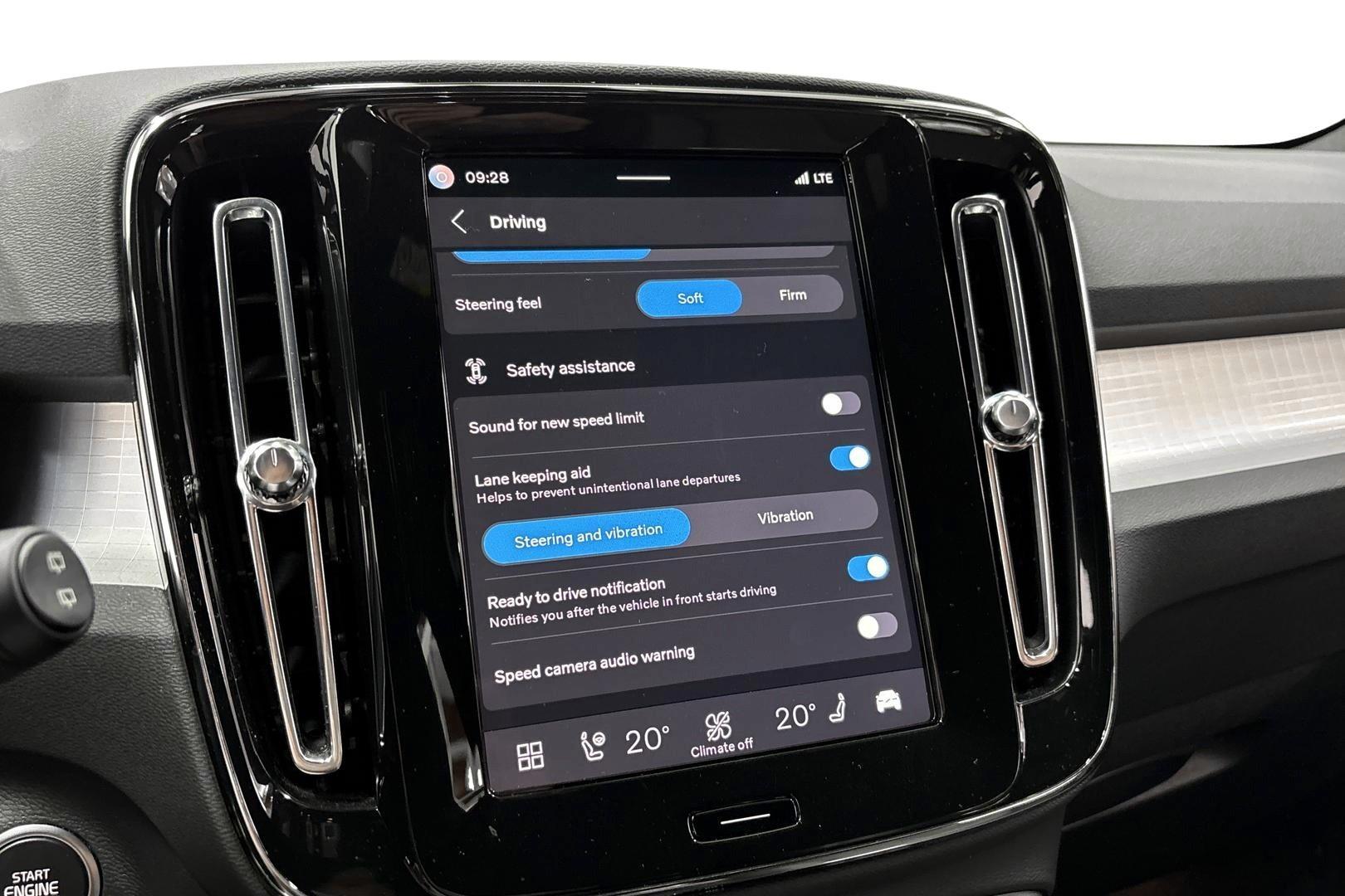 Volvo XC40 2024