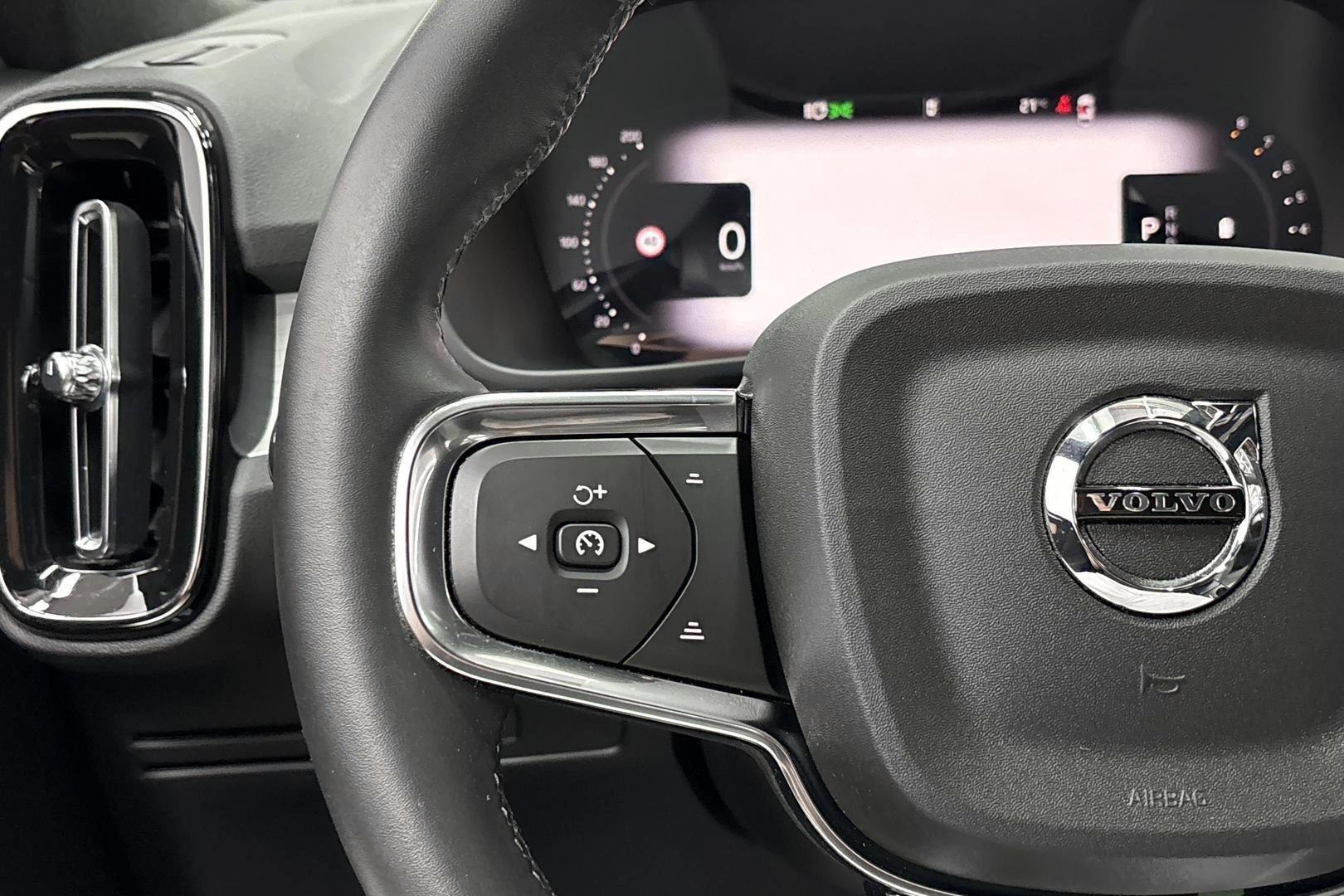 Volvo XC40 2024