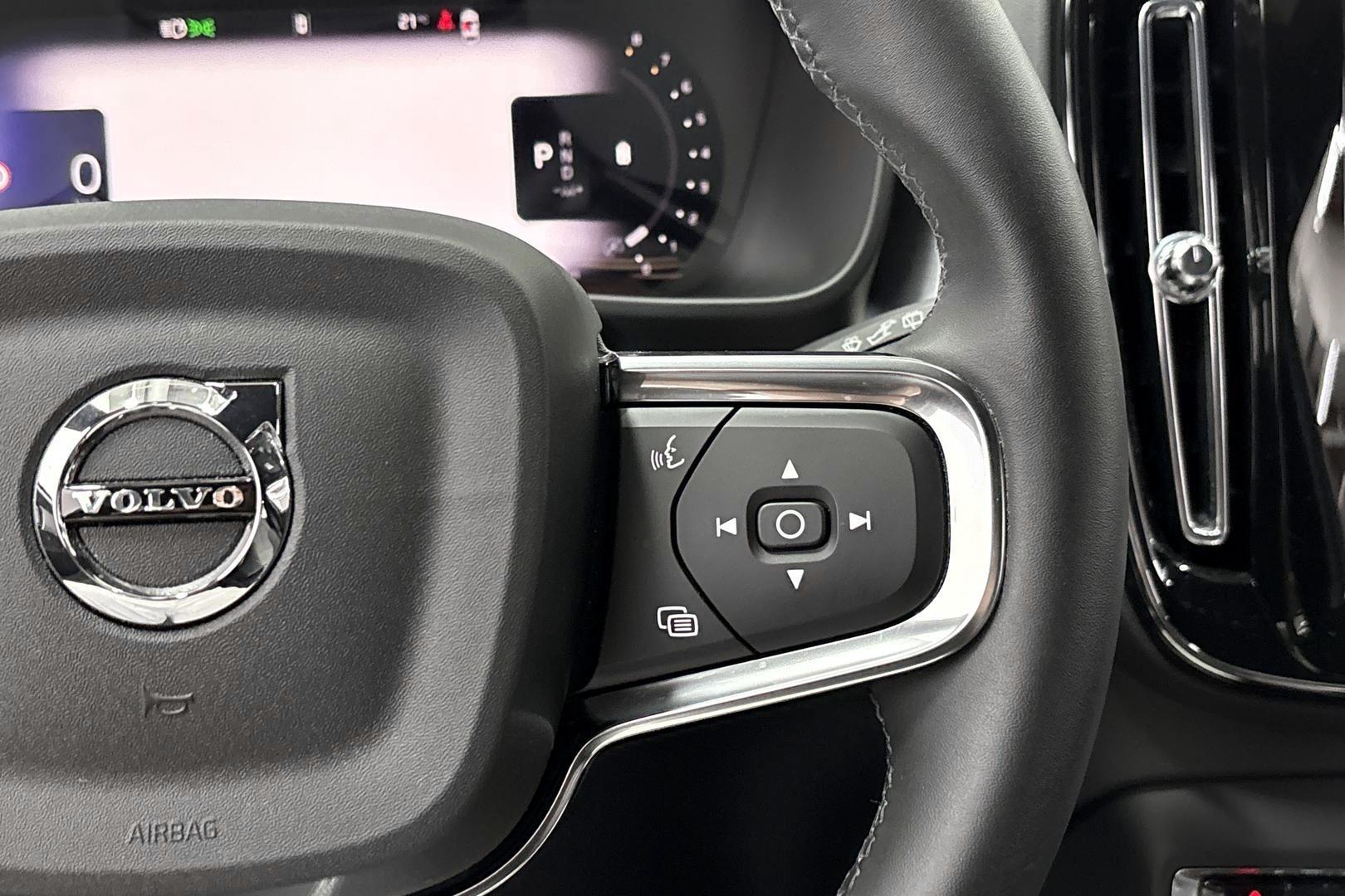 Volvo XC40 2024