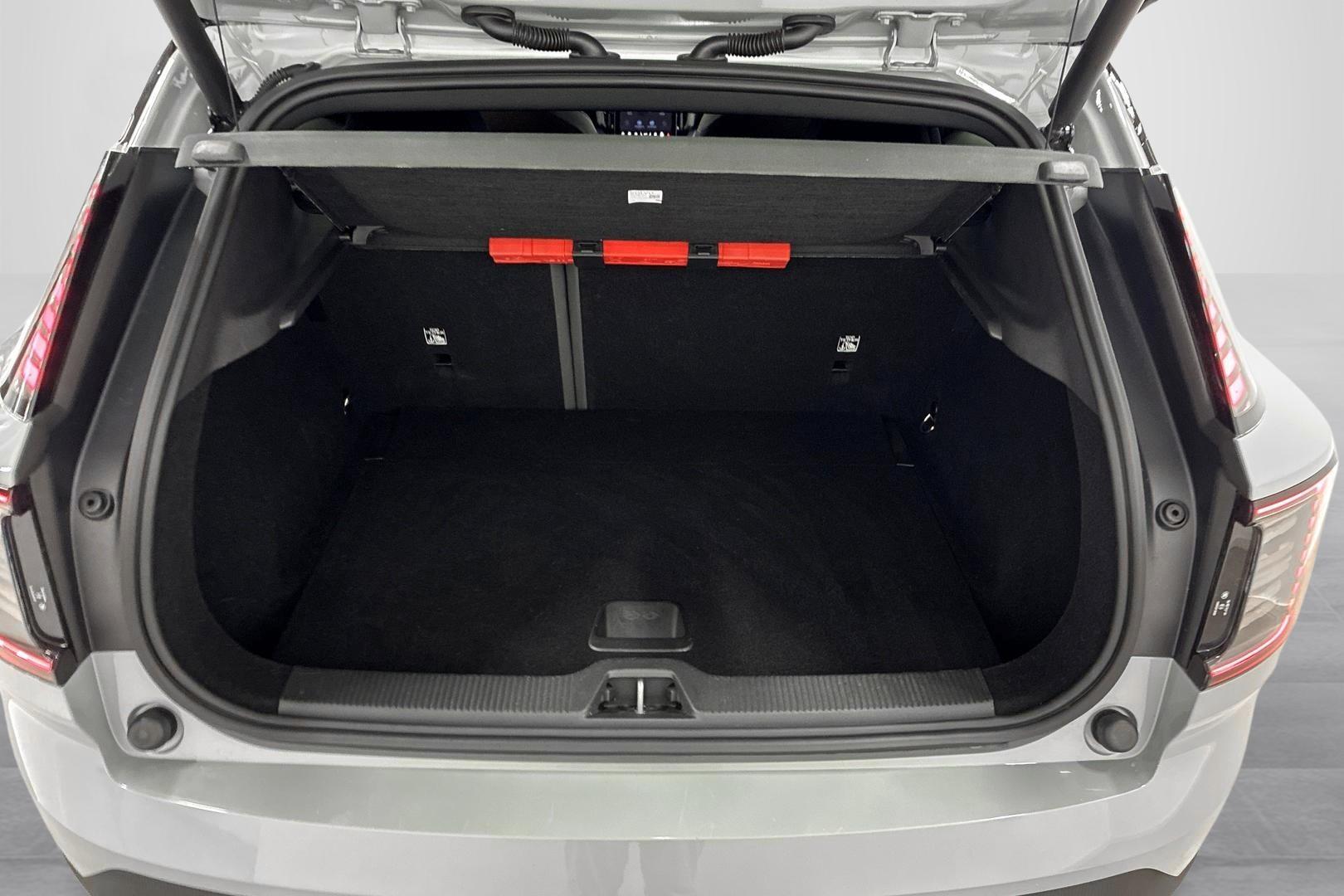 Volvo EX30 2024
