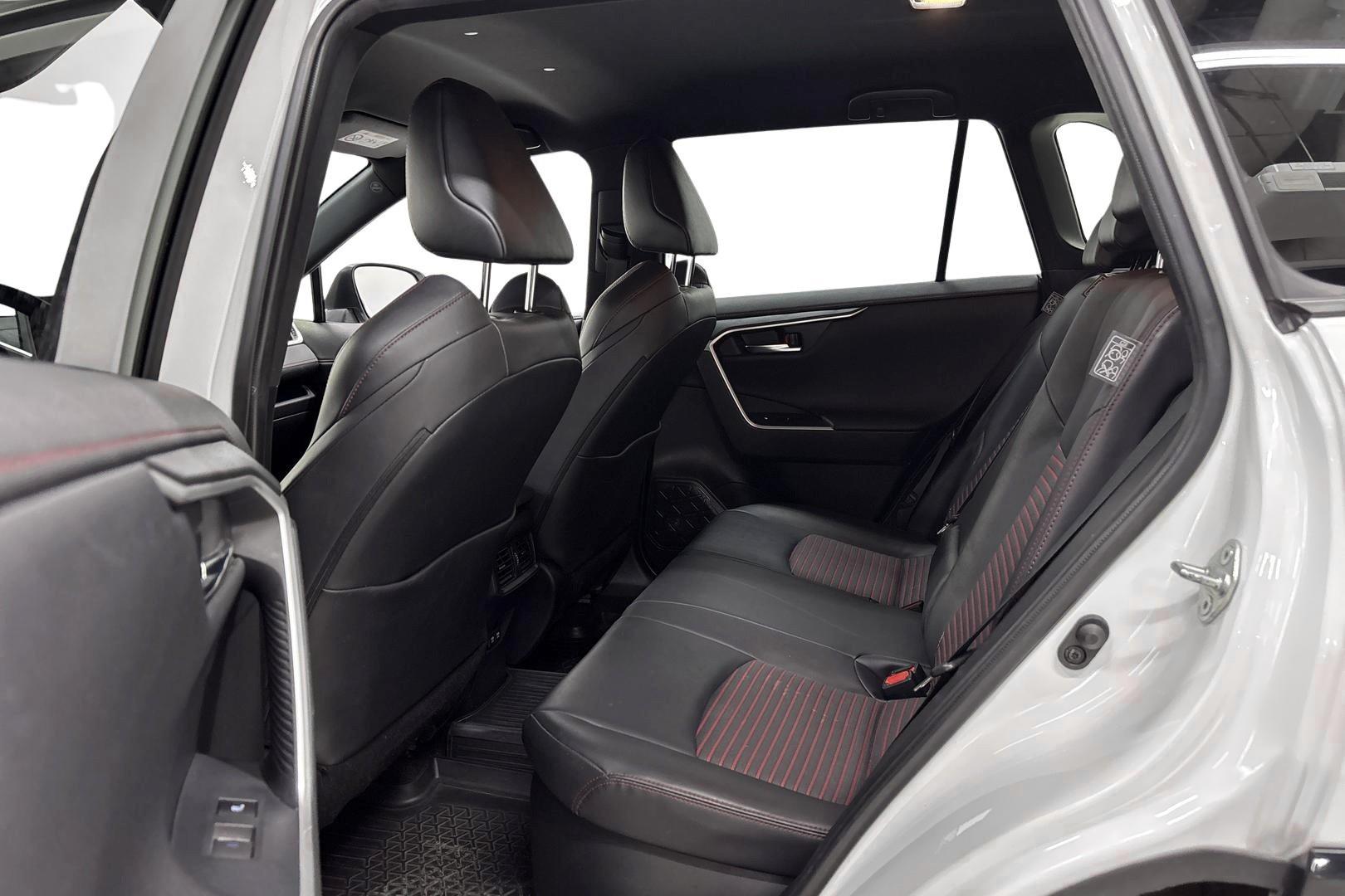 TOYOTA RAV4 Plug-in 2021