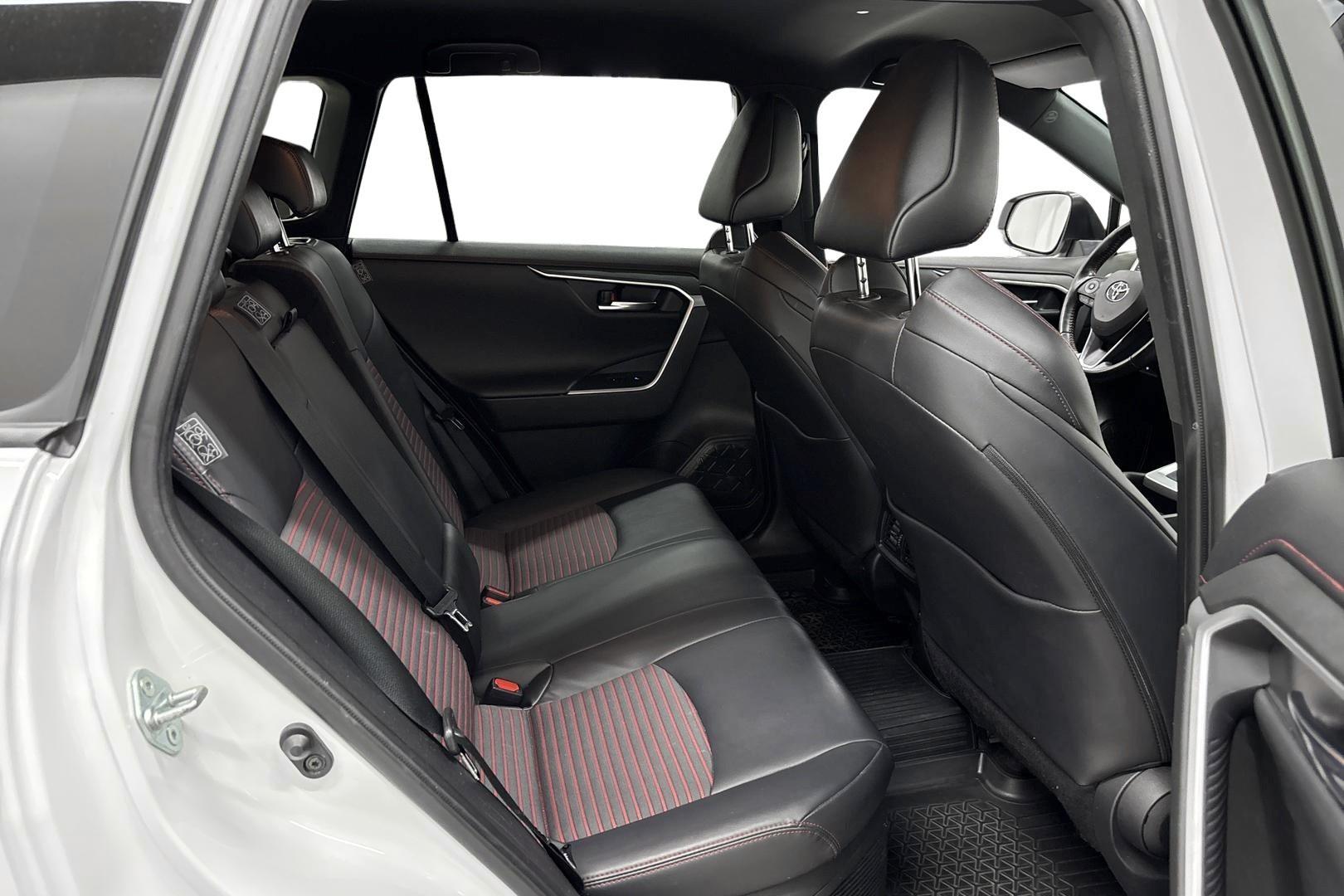 TOYOTA RAV4 Plug-in 2021
