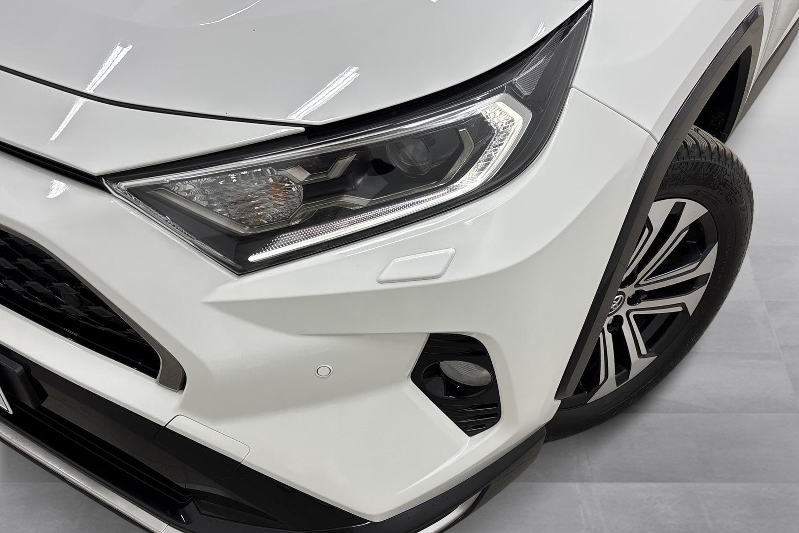 TOYOTA RAV4 Plug-in 2021