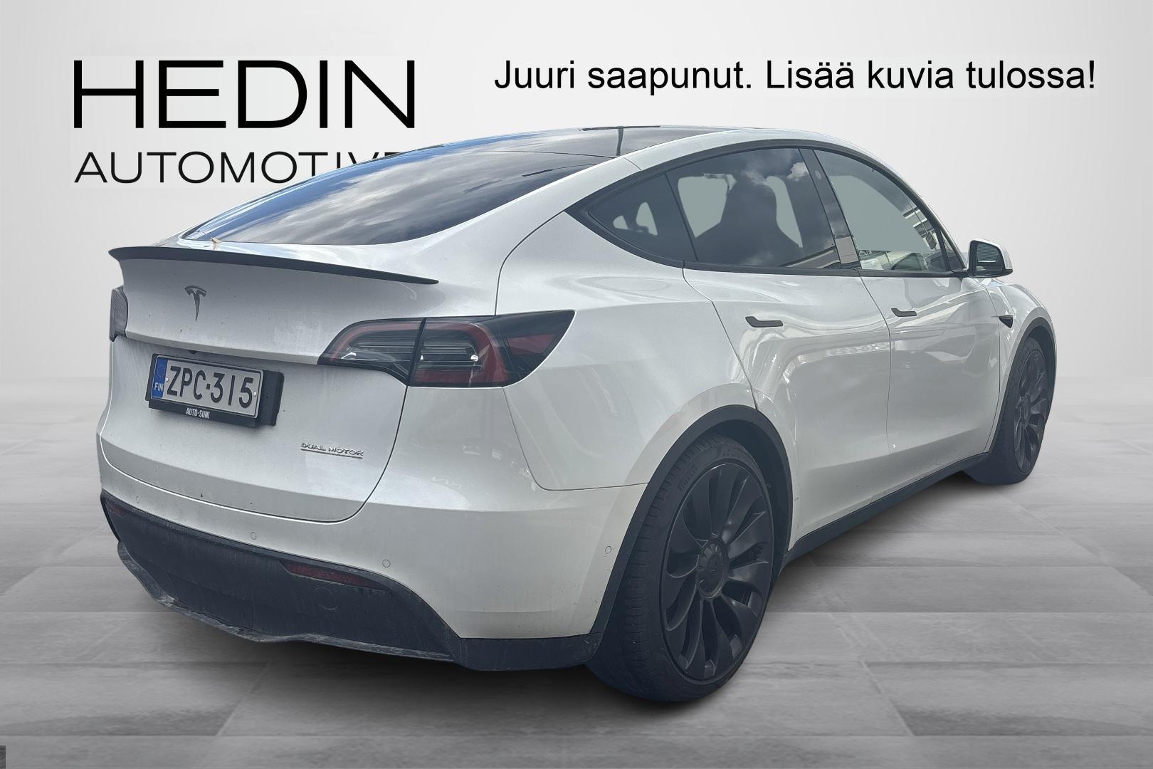 Tesla Model Y 2022