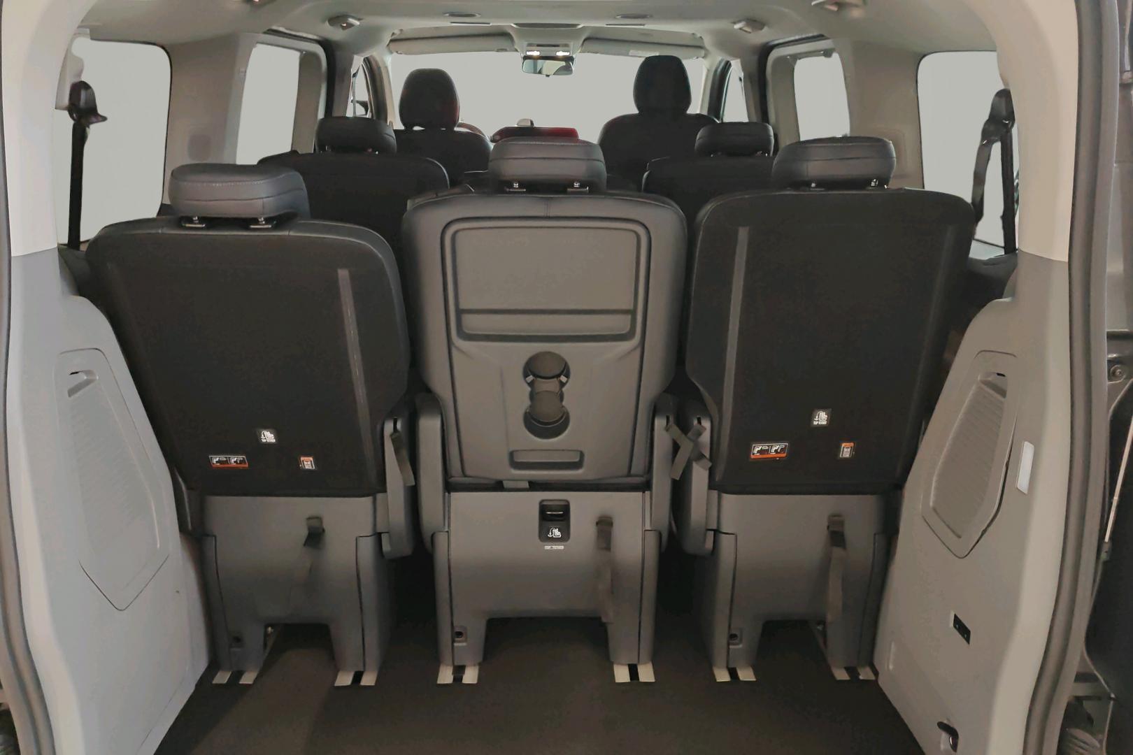 FORD Tourneo Custom 2026
