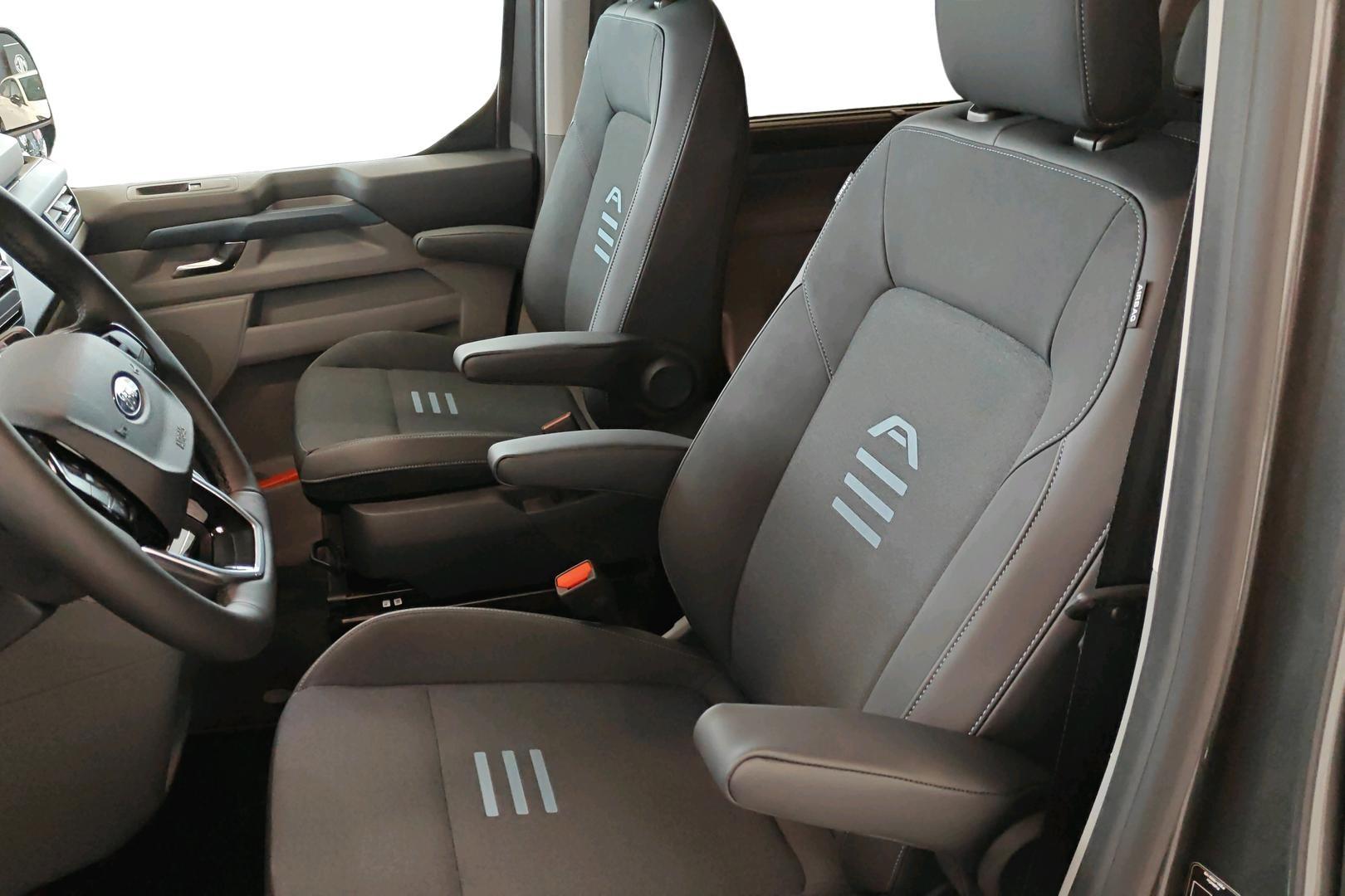 FORD Tourneo Custom 2026