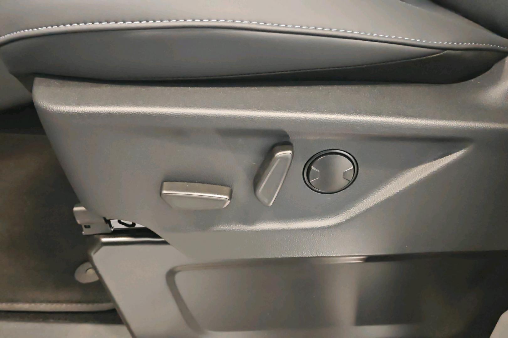 FORD Tourneo Custom 2026