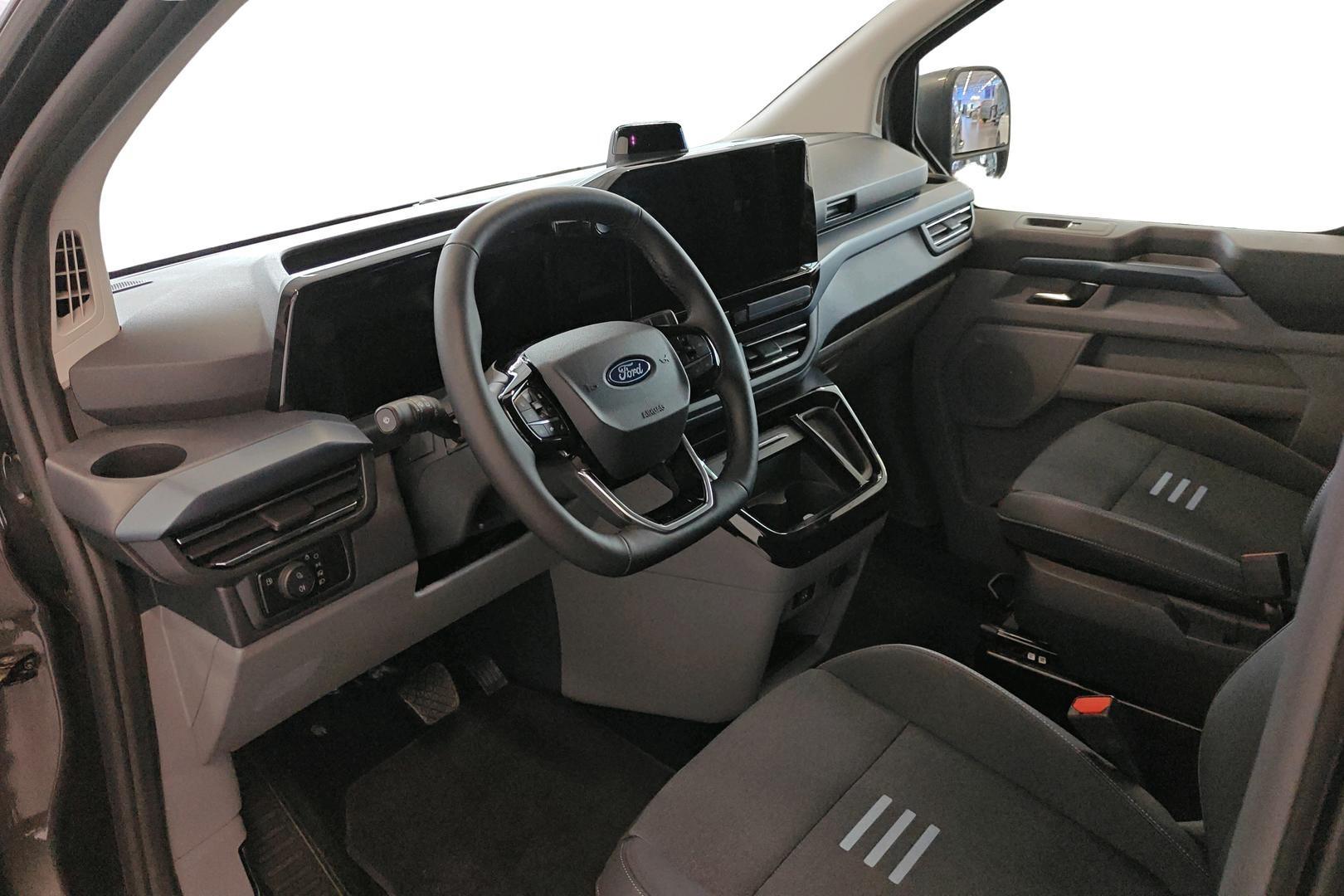 FORD Tourneo Custom 2026