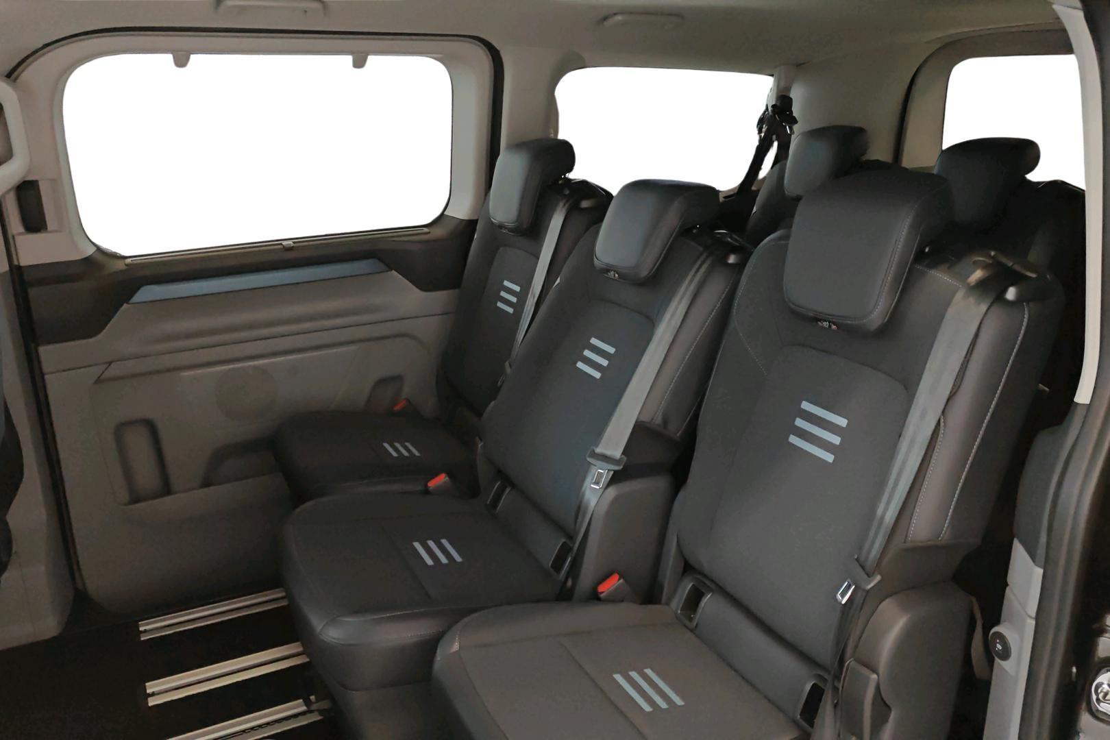 FORD Tourneo Custom 2026