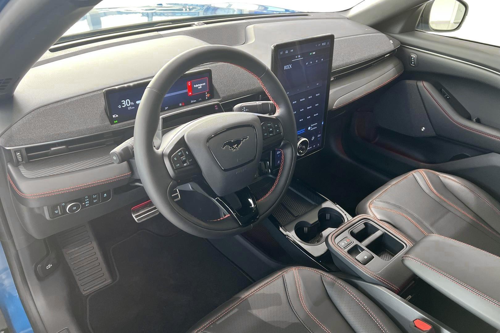 Ford Mustang Mach-E 2026