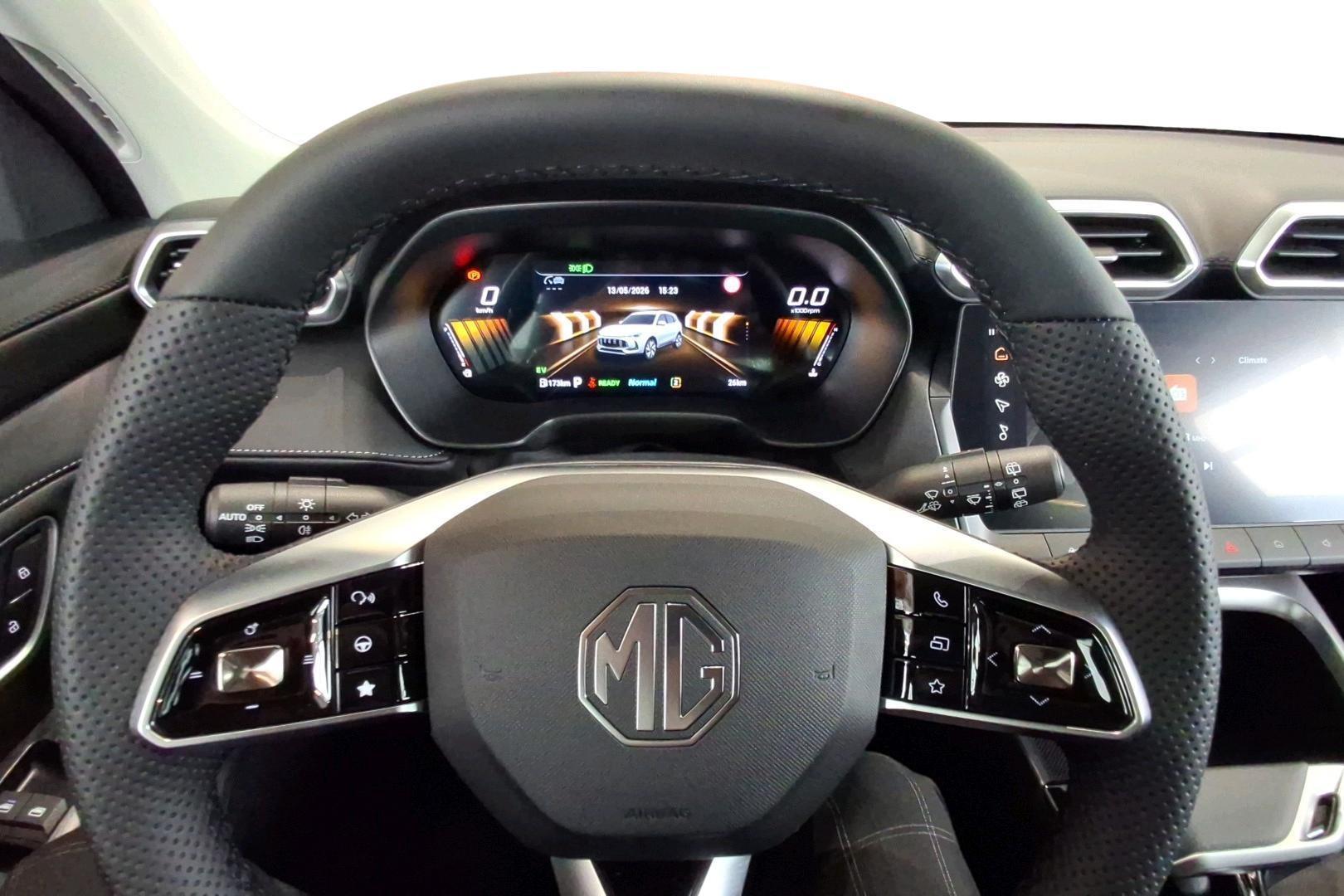 MG ZS 2025