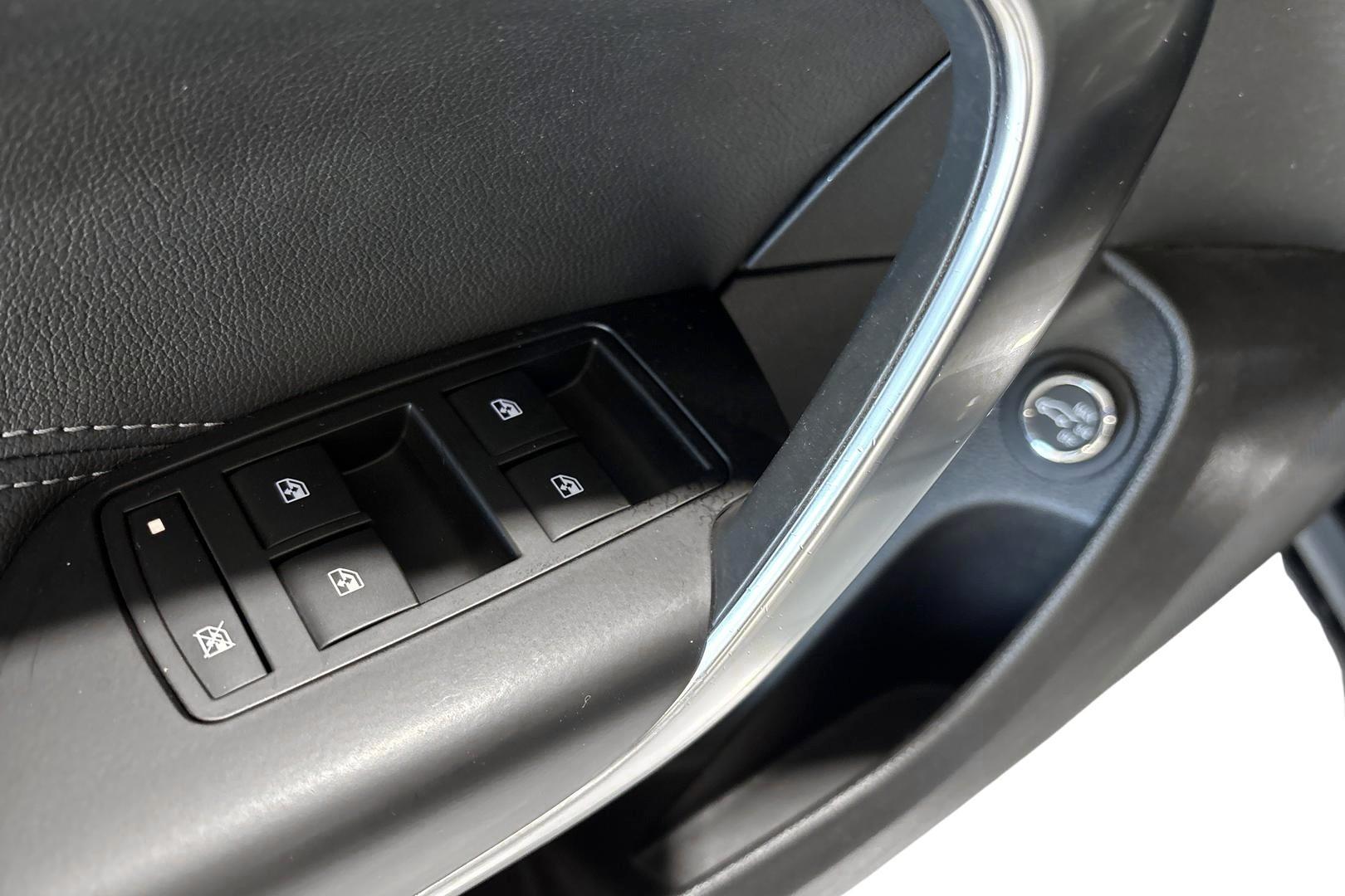 OPEL INSIGNIA 2016