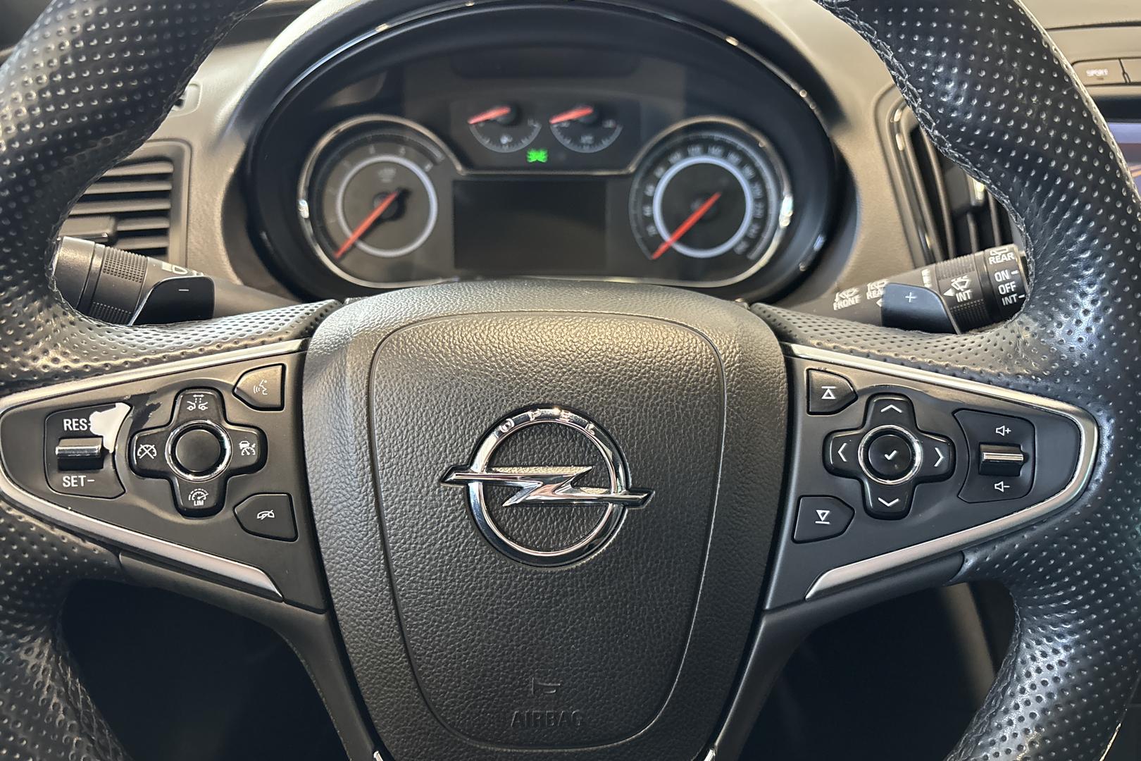 OPEL INSIGNIA 2016