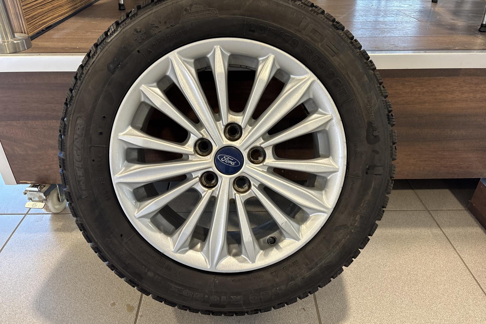 FORD FOCUS 2019