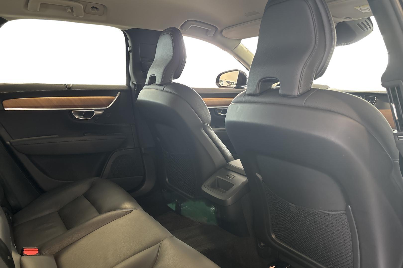 Volvo V90 2020