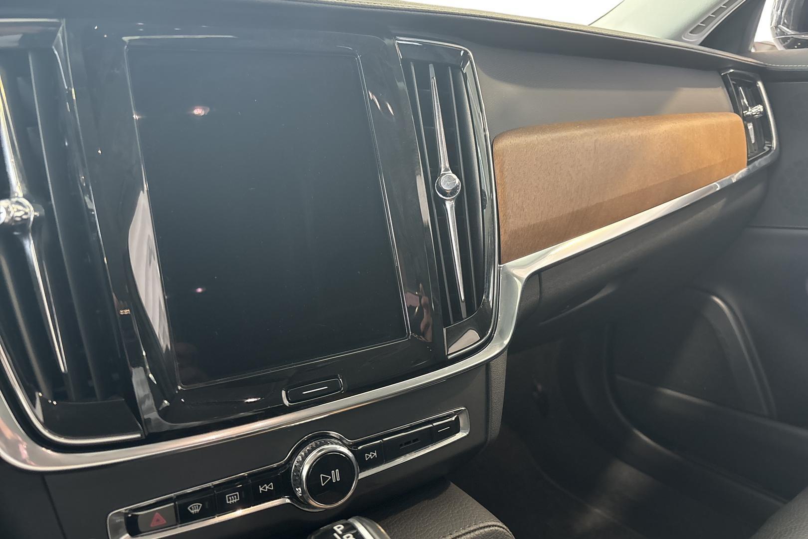 Volvo V90 2020
