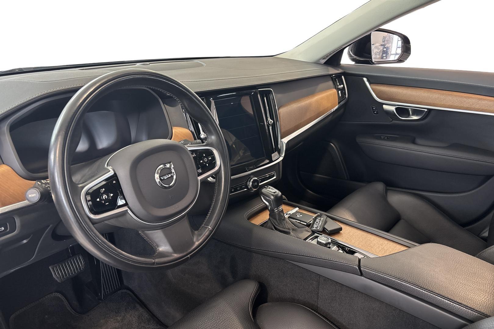 Volvo V90 2020