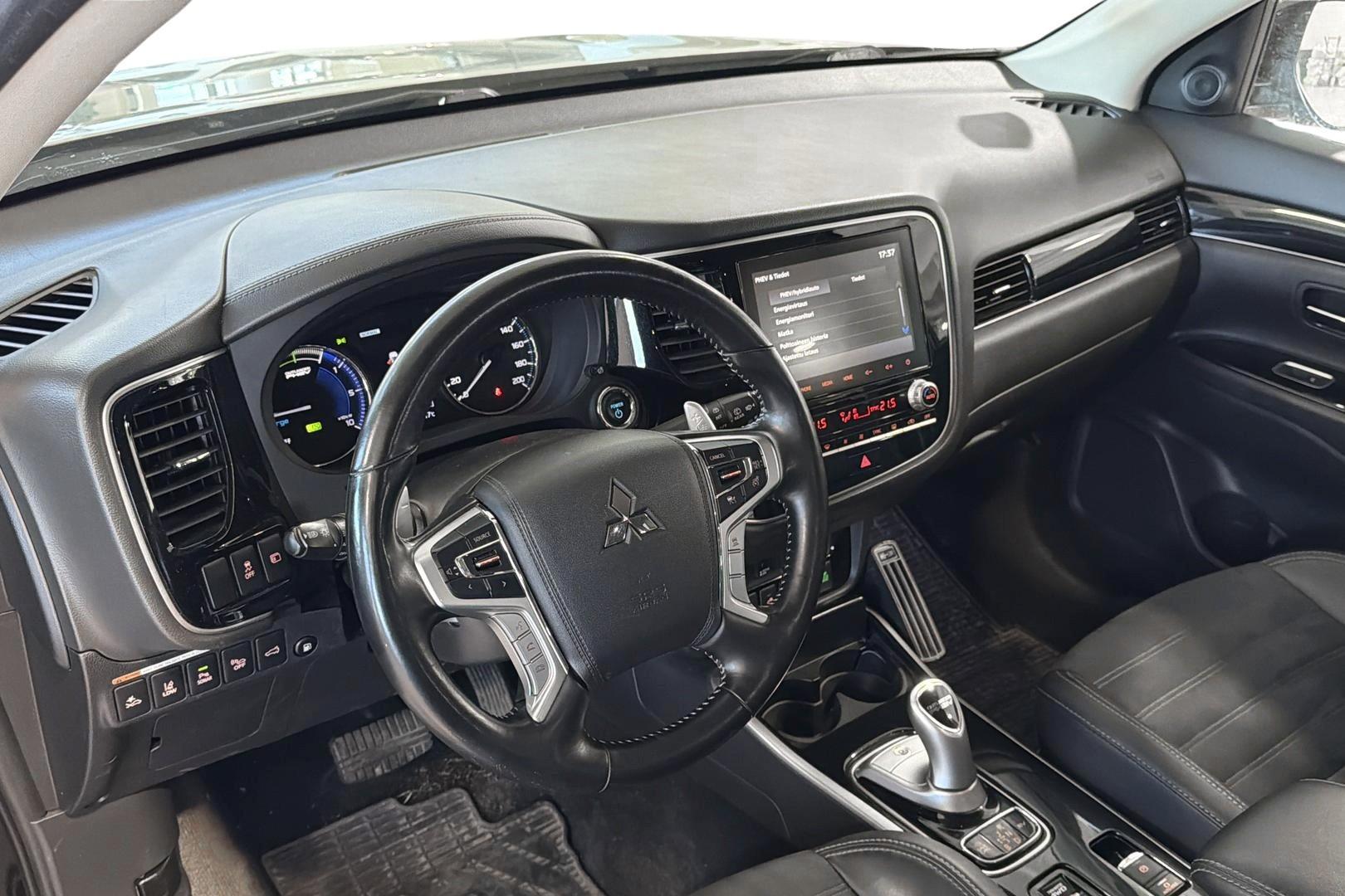 MITSUBISHI Outlander PHEV 2019