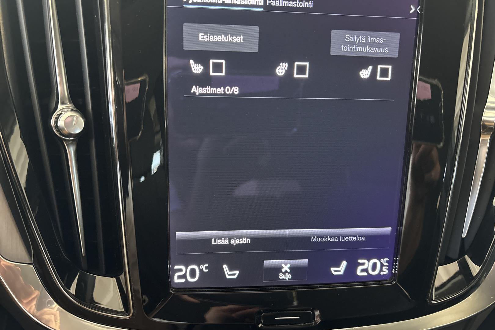 VOLVO V60 2022