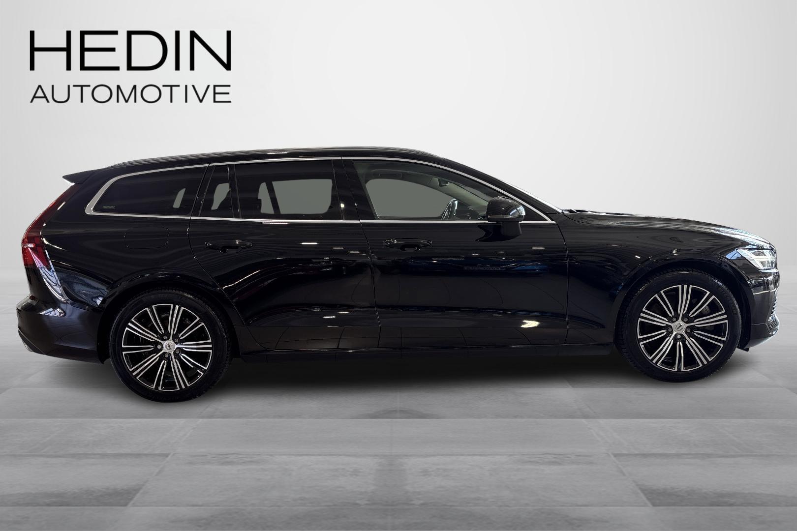 VOLVO V60 2022