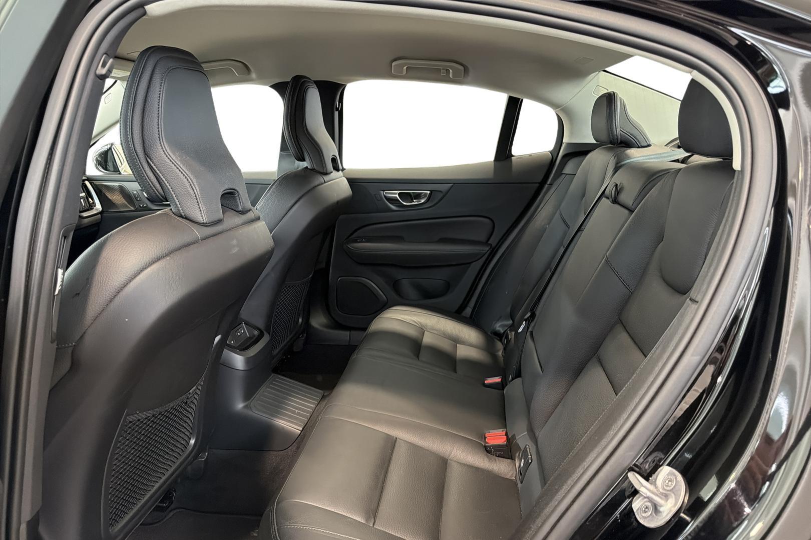 Volvo S60 2023